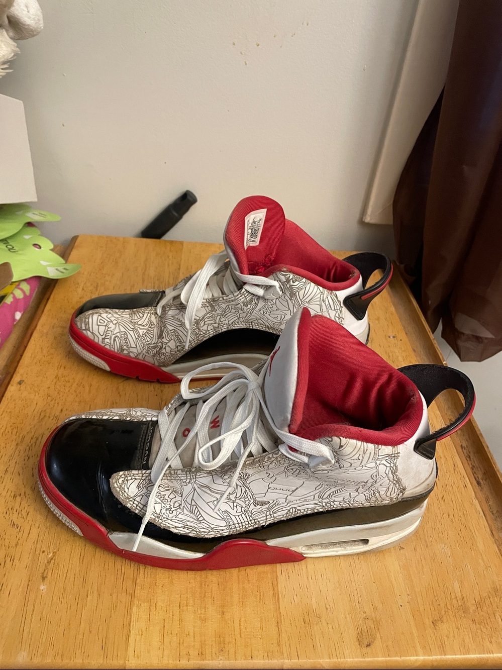 Jordan Kids White, Black & Red Graphic Basketball Sneakers - Picture 2 of 7